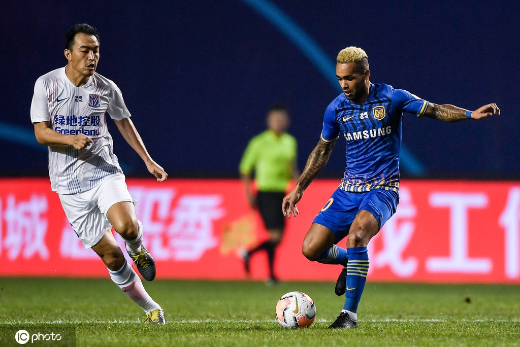 波尔图迎法甲关键赛，清晨迎来里程碑，气氛紧张，阵容厚度经受考验