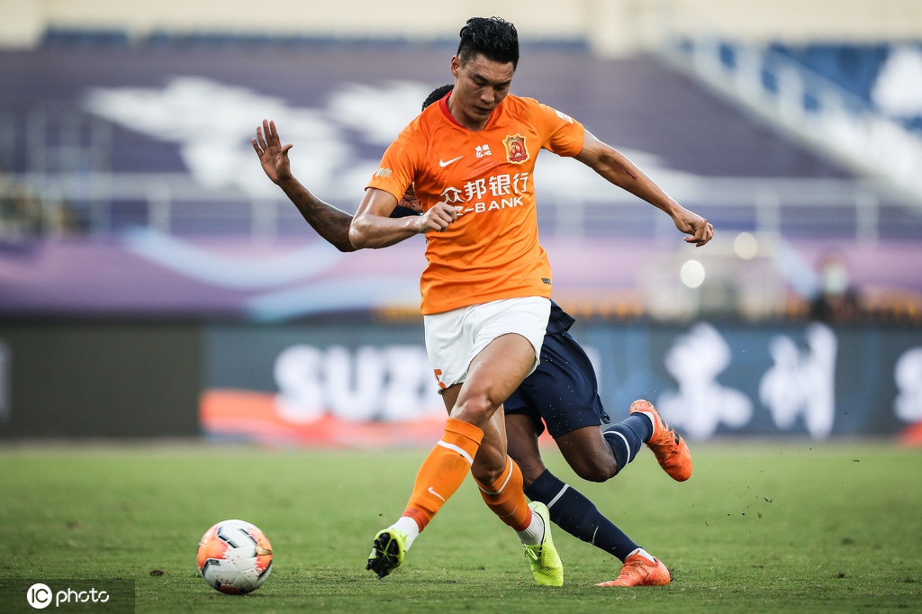 波尔图迎法甲关键赛，清晨迎来里程碑，气氛紧张，阵容厚度经受考验